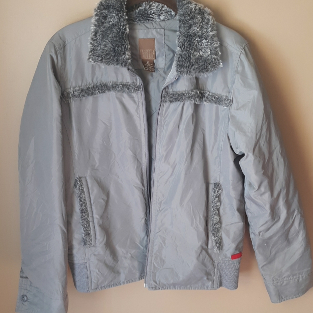 Tilt coat